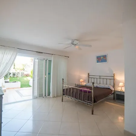 Club Atlantis Appartement *